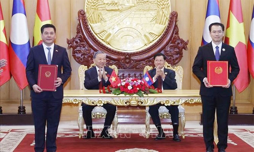 Vietnam, Laos to jointly develop industrial chain