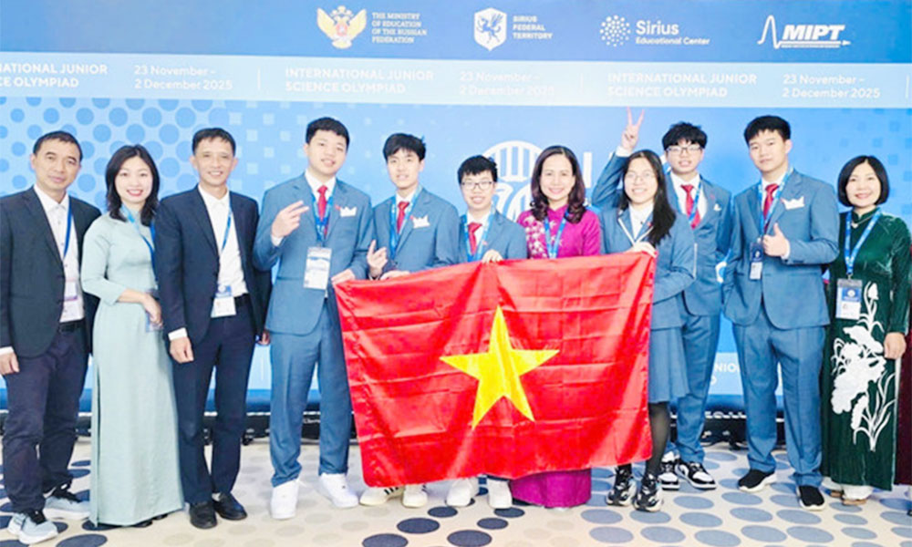 All 6 Hanoi students win medals at 22nd International Junior Science Olympiad