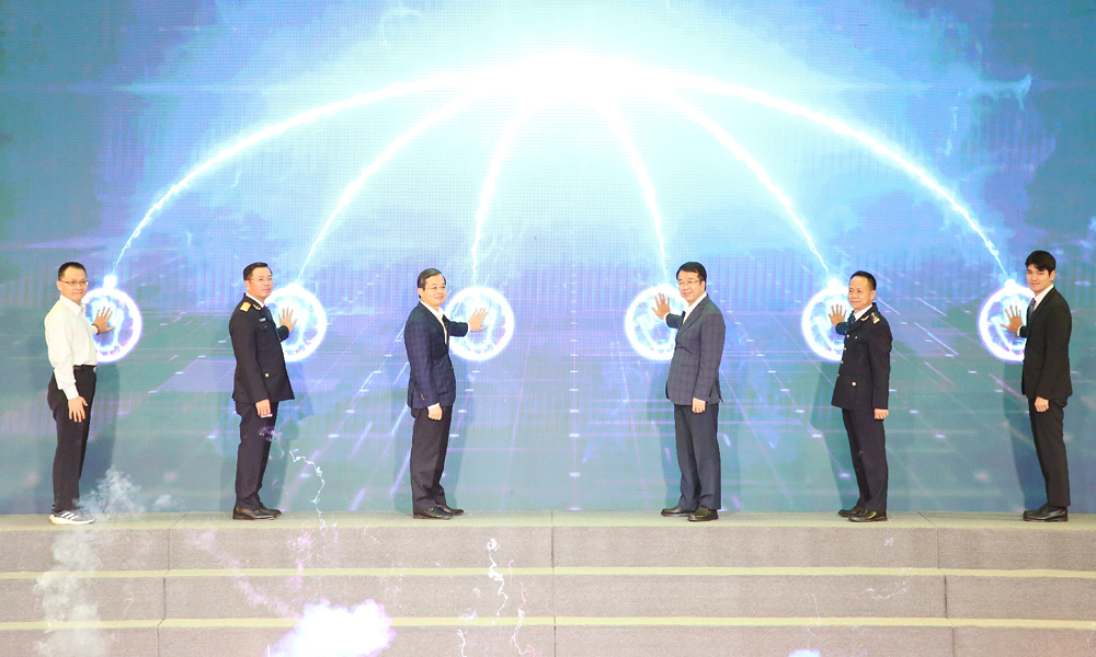 Bac Ninh promotes e-commerce startups