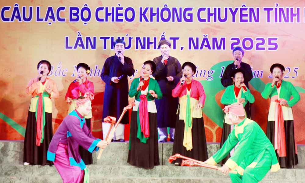 Over 500 artisans and actors attend Bac Ninh cheo festival for amateur clubs