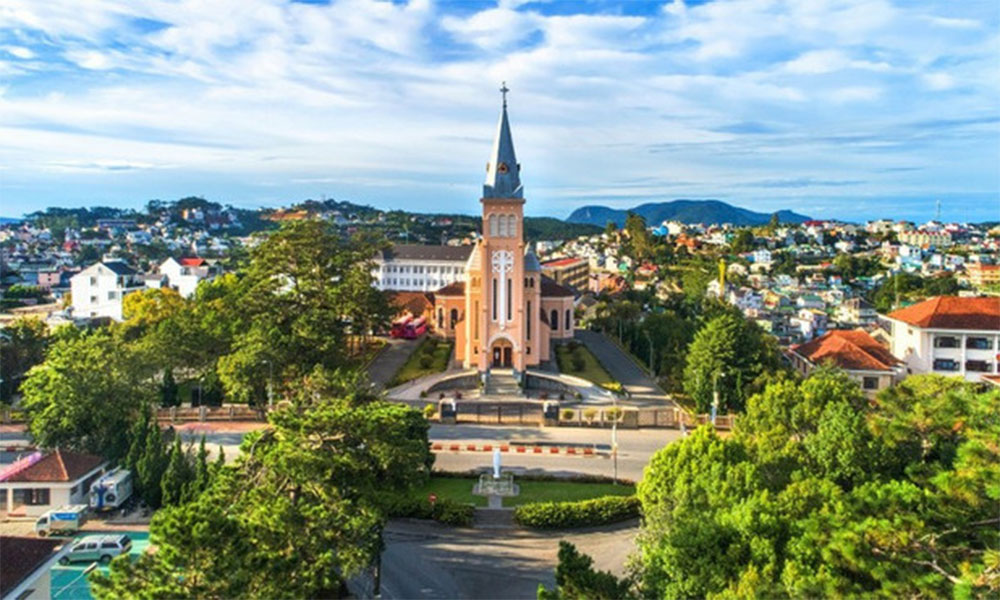 Vietnam's retail sales, service revenue up 9.1% in 11 months