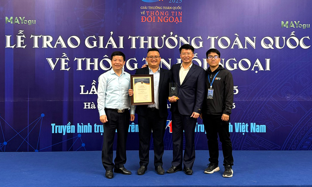 PM requests bringing beautiful, authentic and vivid image of Vietnam and people to the world