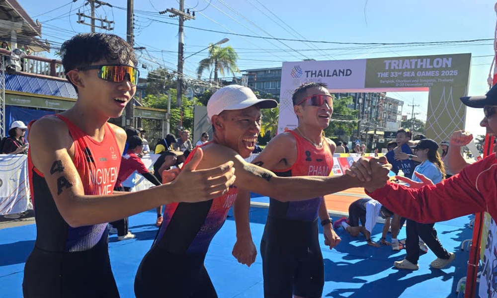 Athlete Pham Tien San of Bac Ninh wins gold in duathlon at SEA Games 33