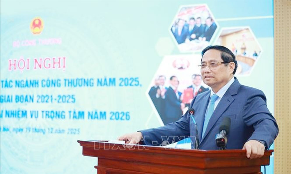 PM urges industry, trade sector to pioneer in six key areas