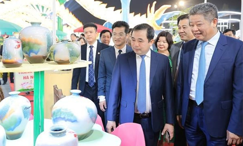 Vietnam OCOP Festival 2025 opens in Hanoi