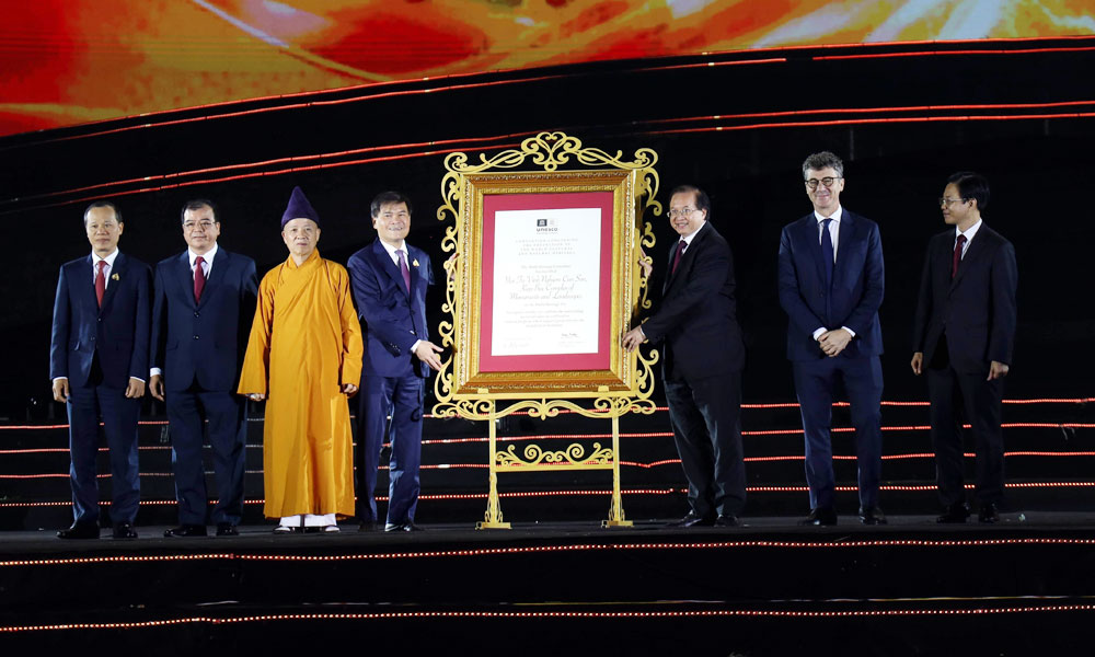 Yen Tu – Vinh Nghiem – Con Son, Kiep Bac complex receives UNESCO certificate