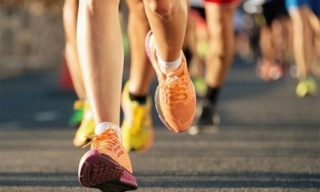 Người trẻ đột tử, trái tim bị ép quá sức lúc ham thể thao