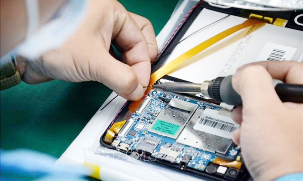 Centre established to support semiconductor chip pilot production