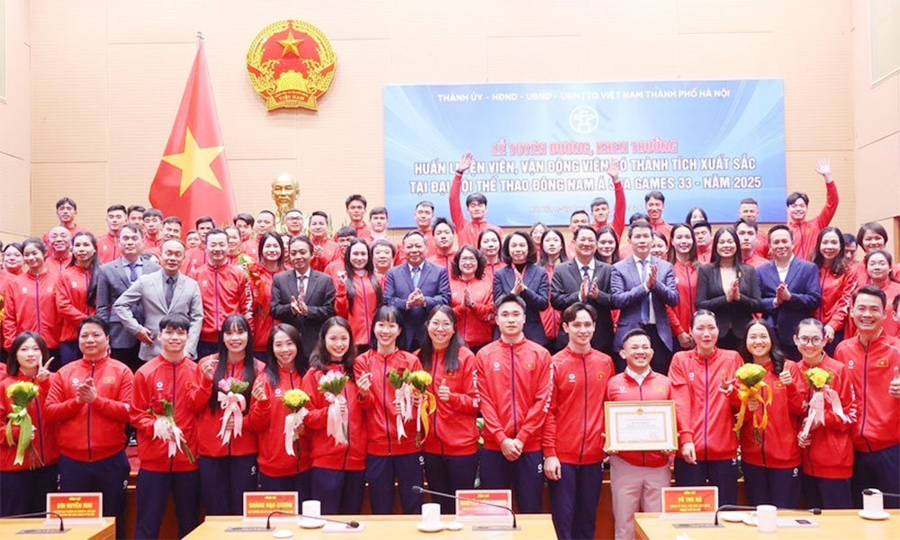 Hanoi’s athletes, coaches honoured for great success at SEA Games 33
