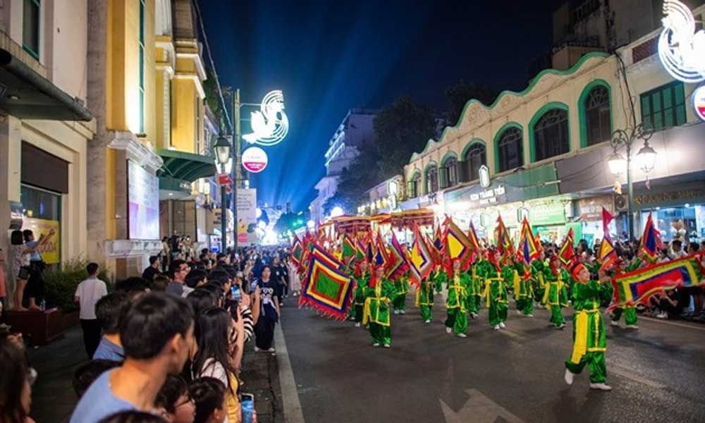 'Creative Meetup' programme takes place in Hanoi