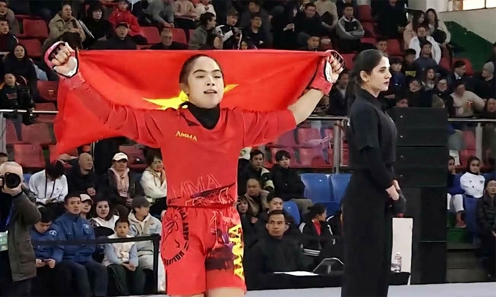 Former kindergarten teacher wins Asian MMA gold for Vietnam
