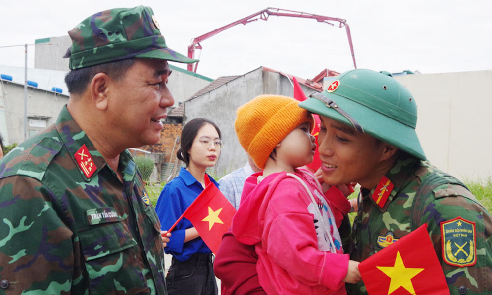 Quang Trung Campaign helps deepen army-people bond 