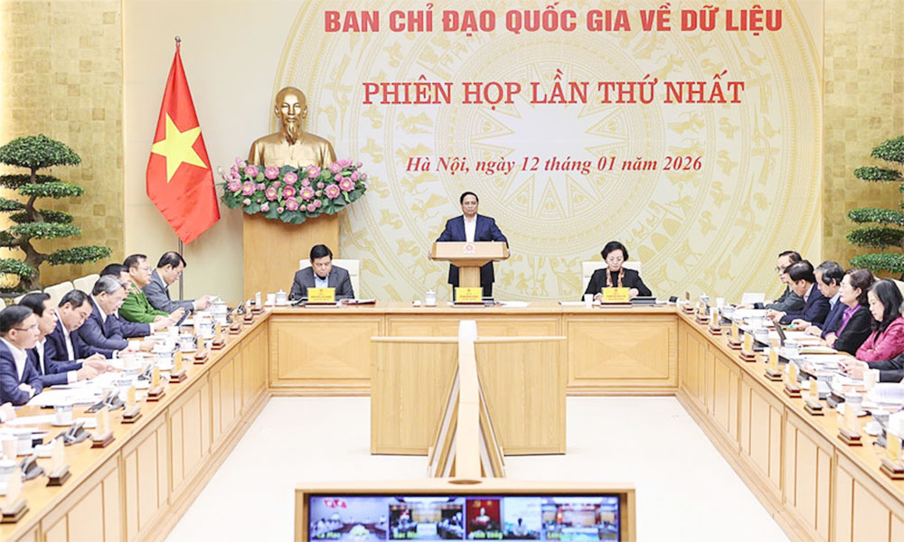 Government leader chairs first meeting of National Steering Committee on Data