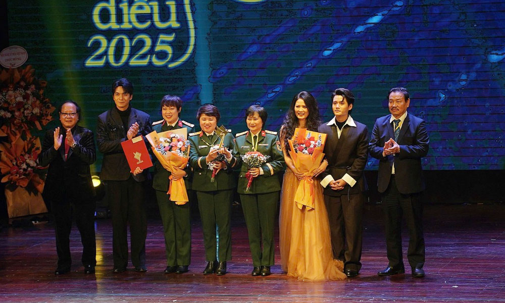 “Red Rain” wins Golden Kite Award 2025