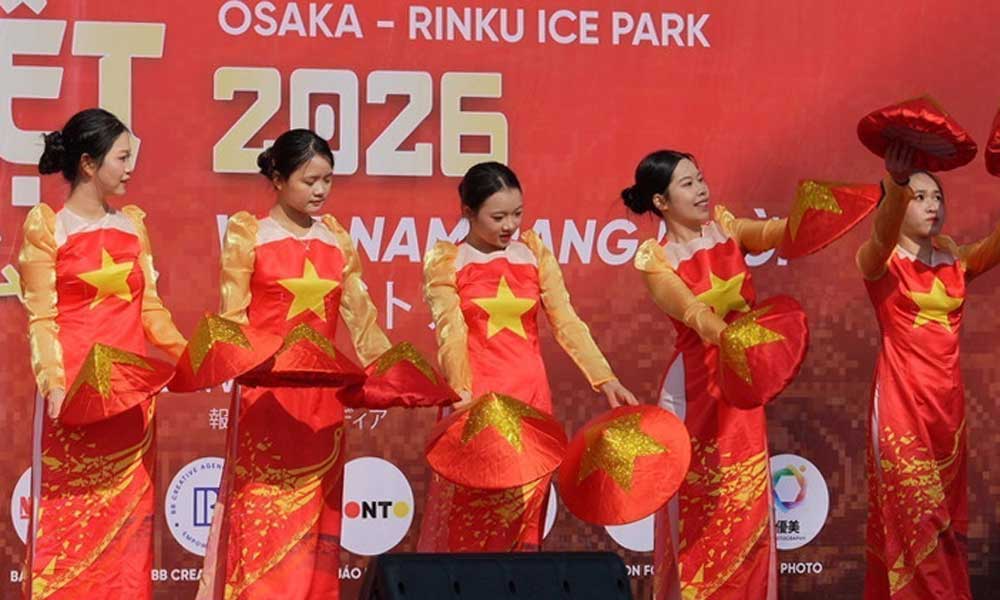 Tet event in Japan celebrates success of 14th National Party Congress