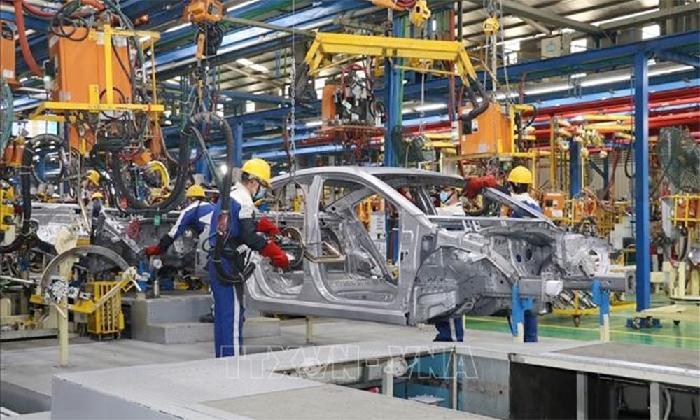 Vietnam adopts solutions to improve business climate, boost national competitiveness in 2026