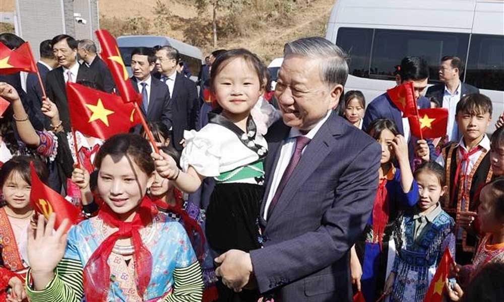 Education in border areas a fundamental, long-term priority: Party chief