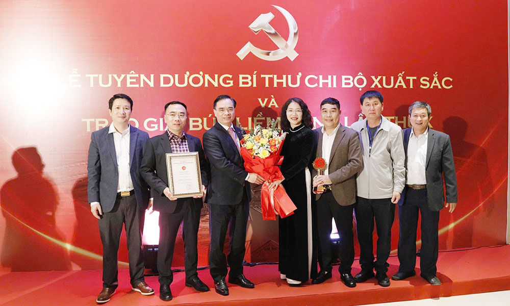 Bac Ninh Newspaper and Radio–Television wins consolation prize at 10th Golden Hammer and Sickle Awards 2025