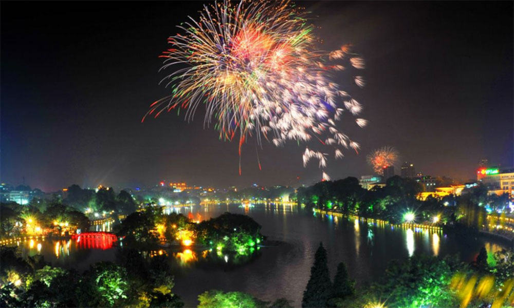 Hanoi to stage fireworks displays at 33 locations to welcome Lunar New Year 2026