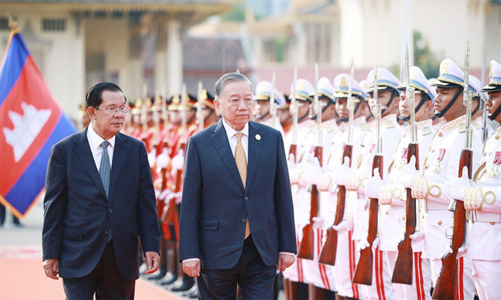 Party General Secretary To Lam welcomed in Cambodia