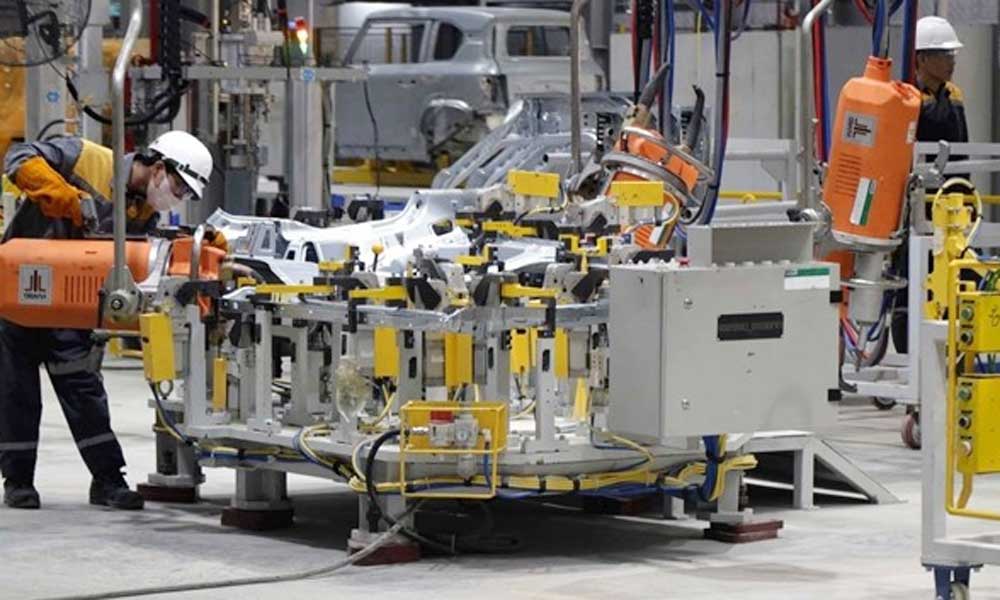Industrial production rises for 7th straight month