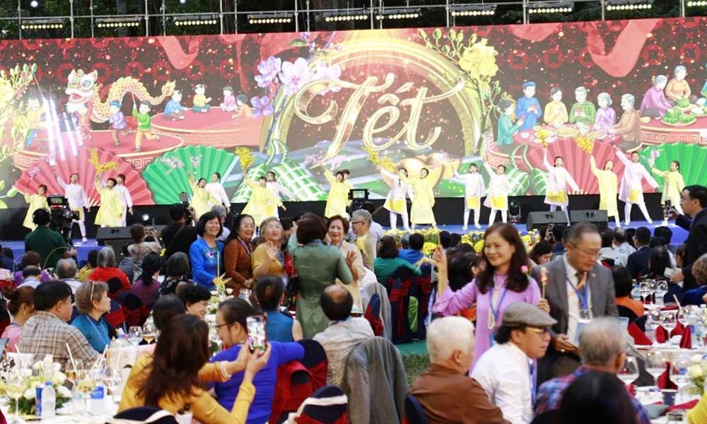 Ho Chi Minh City hosts pre-Tet gathering with overseas Vietnamese