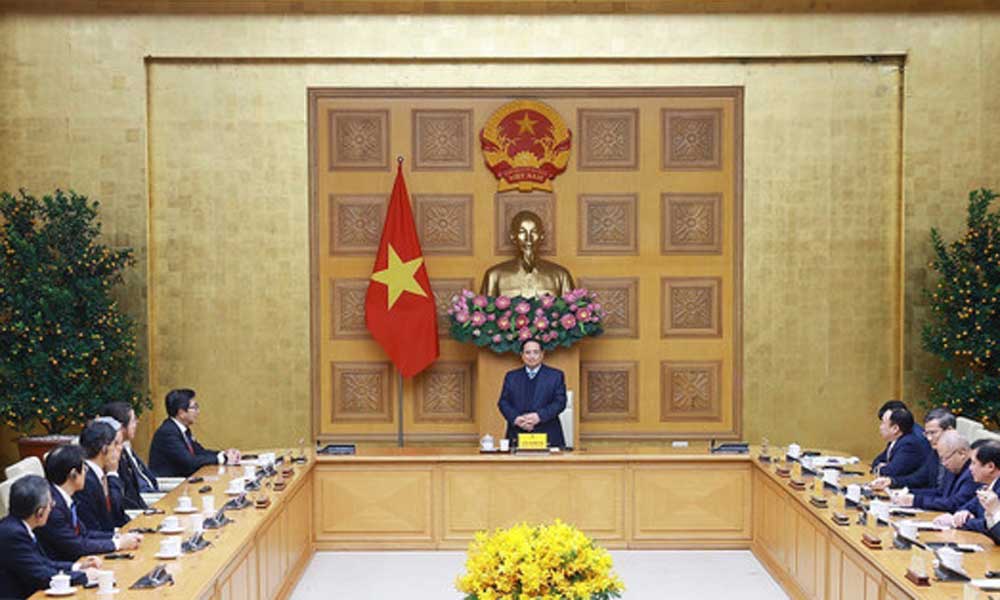 PM urges expanded Japanese investment, technology transfer to Vietnam