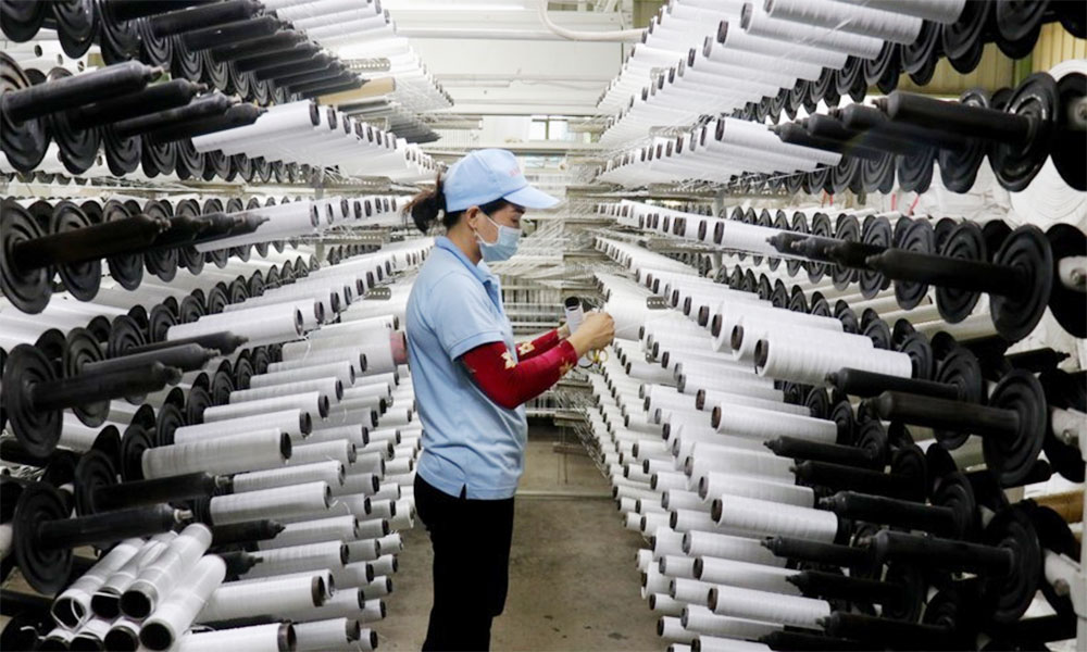 Industrial output posts broad-based growth nationwide in January