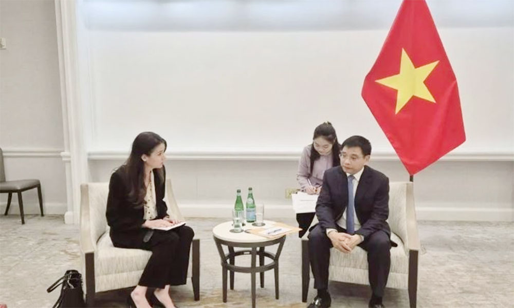 Vietnam considers Intel long-term strategic partner in semiconductor industry: minister