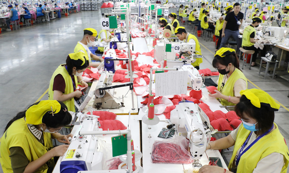 Workers return on time, factories resume full operations after Lunar New Year