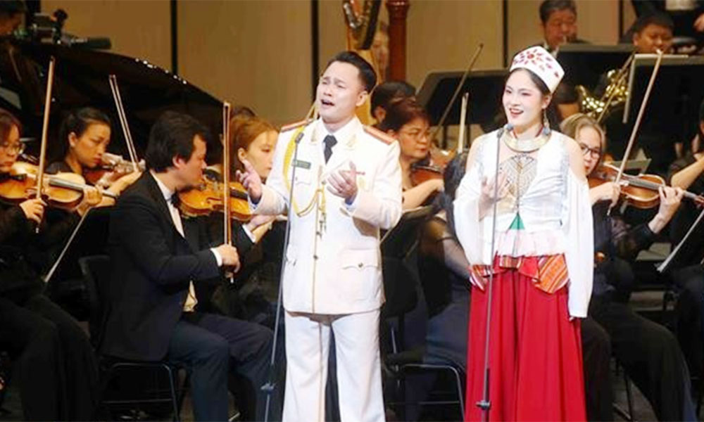 Hanoi hosts concert to welcome Lunar New Year