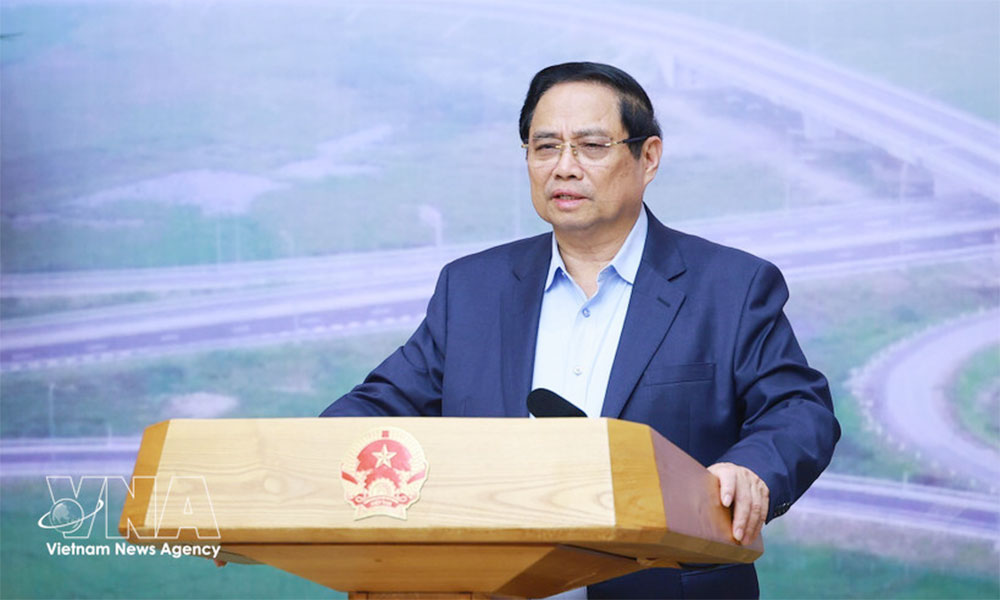 Prime Minister urges faster progress on key transport projects