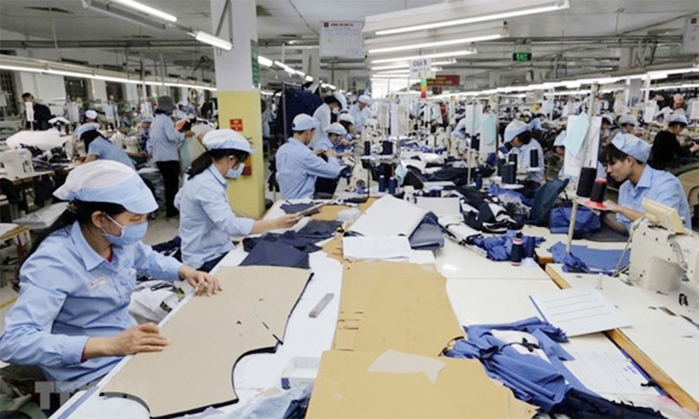 Supporting industries seek fresh growth momentum