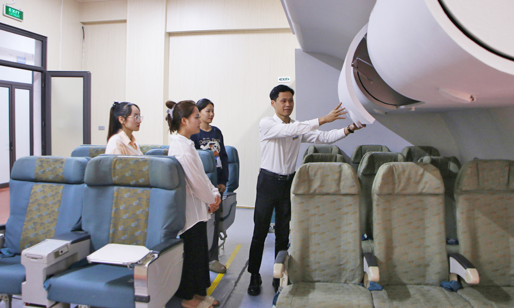 Training workforce for Gia Binh International Airport operations
