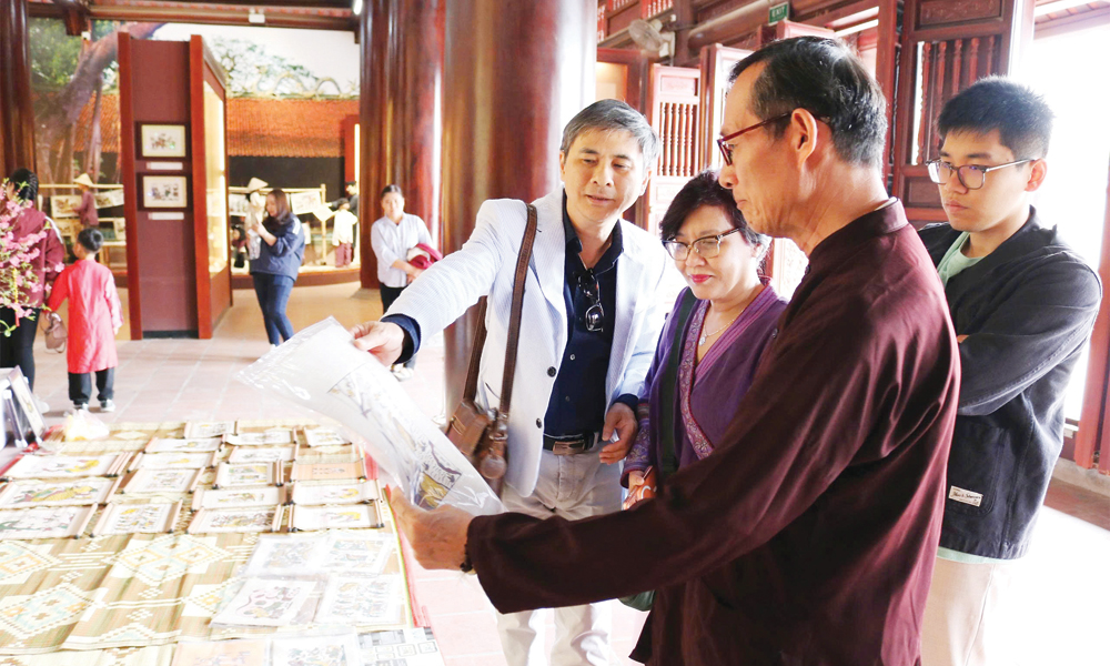 Heritage exhibitions, performances promote Kinh Bac cultural values