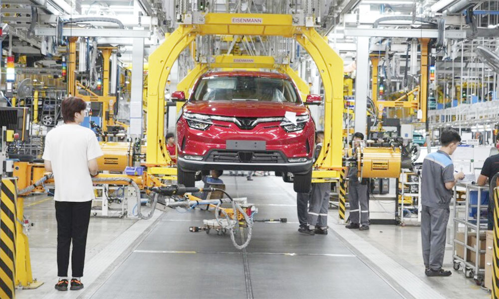 VinFast sets records for revenue, EV deliveries in 2025