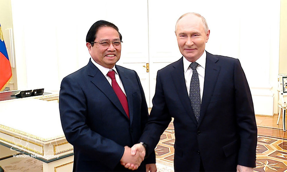 Vietnamese Prime Minister meets Russian President in Moscow