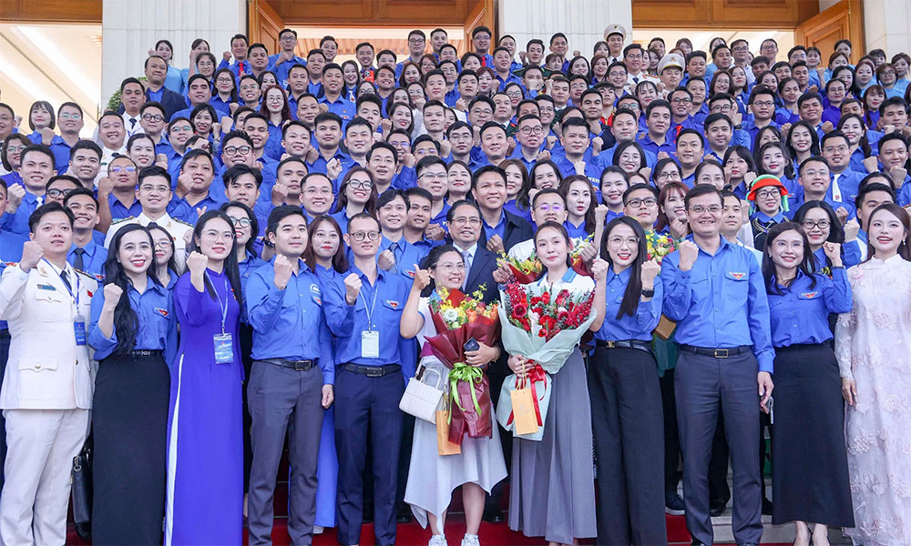 Prime Minister urges youth to take lead in key areas for national development