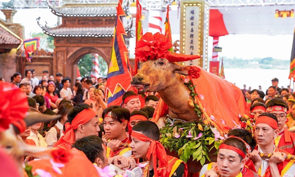 Bat Trang festival preserves heritage, promotes traditional cultural values