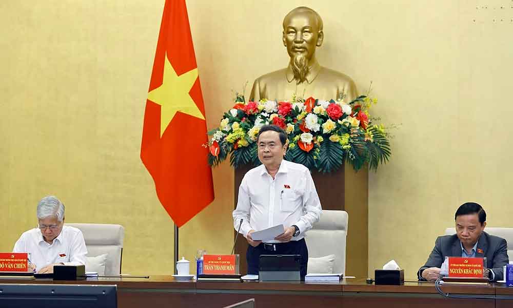 Top legislator requests new momentum, confidence for new term