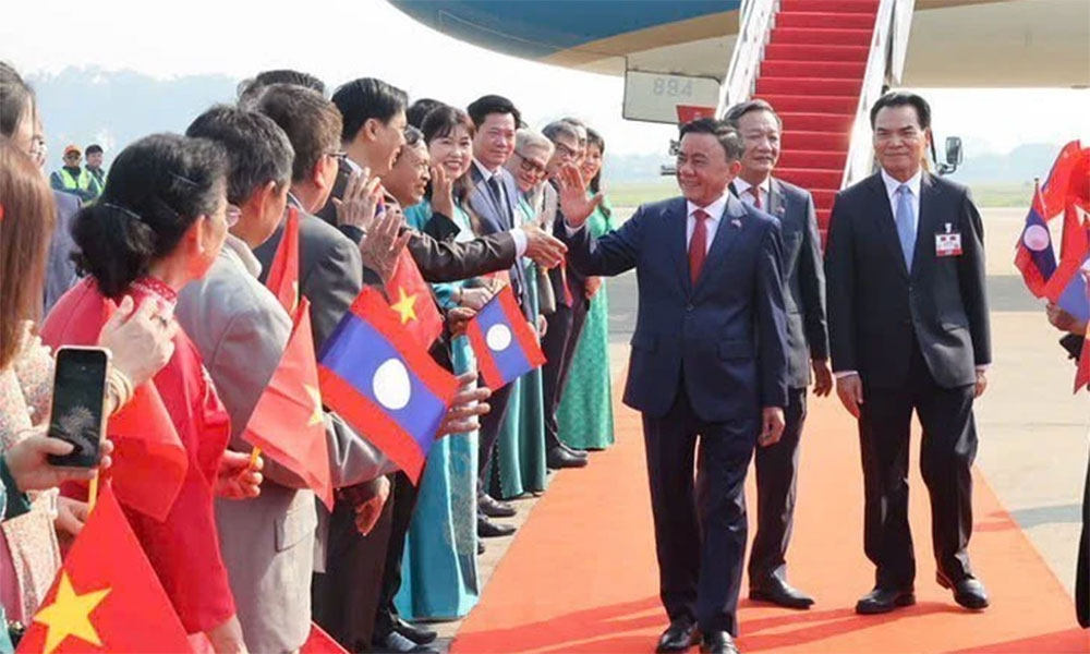 Senior Party official begins official visit to Laos