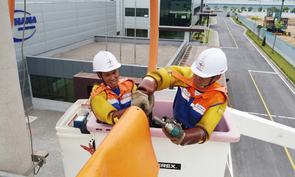 Bac Ninh strengthens electricity conservation, ensure power supply during hot summer