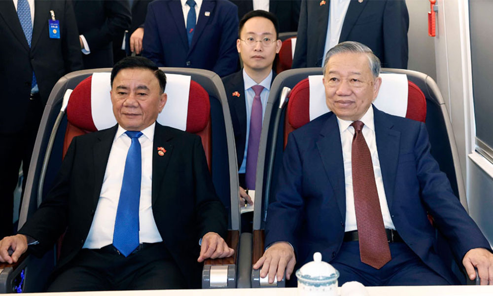 Top Vietnamese leader travels to Nanning, highlights bilateral rail cooperation