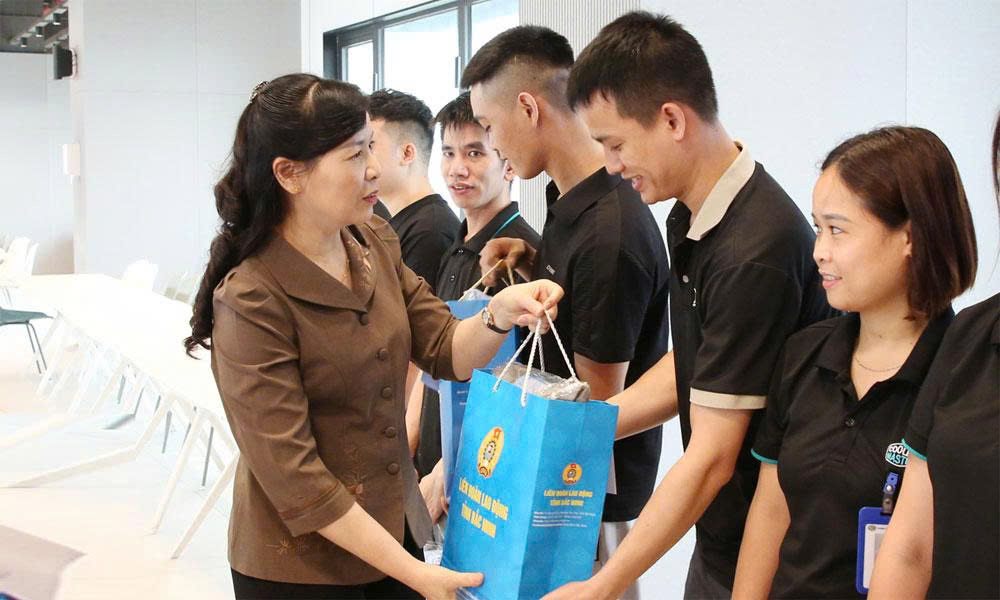Best conditions created in Bac Ninh to help workers feel secure and stay long-term