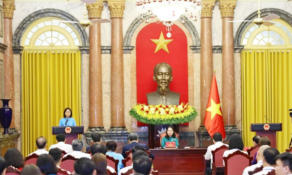 Vice State President meets outstanding trade union leaders