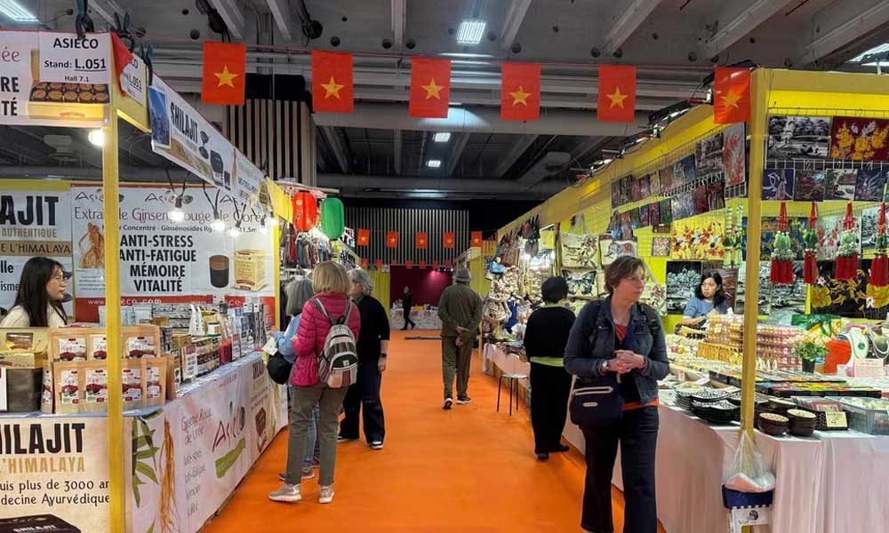 Vietnamese products shine at Paris Fair