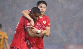Thắng Thanh Hóa 2-0, Câu lạc bộ Công an Hà Nội vô địch V.League