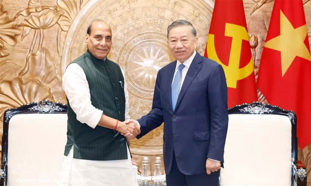 Top Vietnamese leader calls for stronger and more effective defence cooperation with India