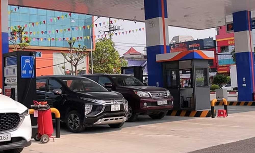 Carmakers confirm compatibility with E10 fuel ahead of nationwide rollout