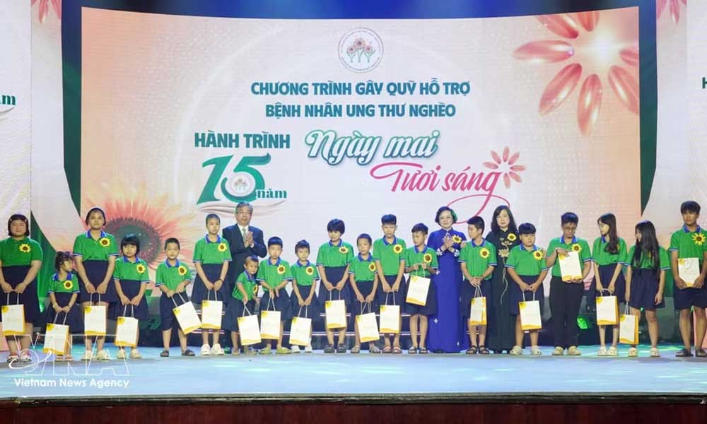 Bright Future Fund receives over 2.2 trillion VND in support for cancer patients
